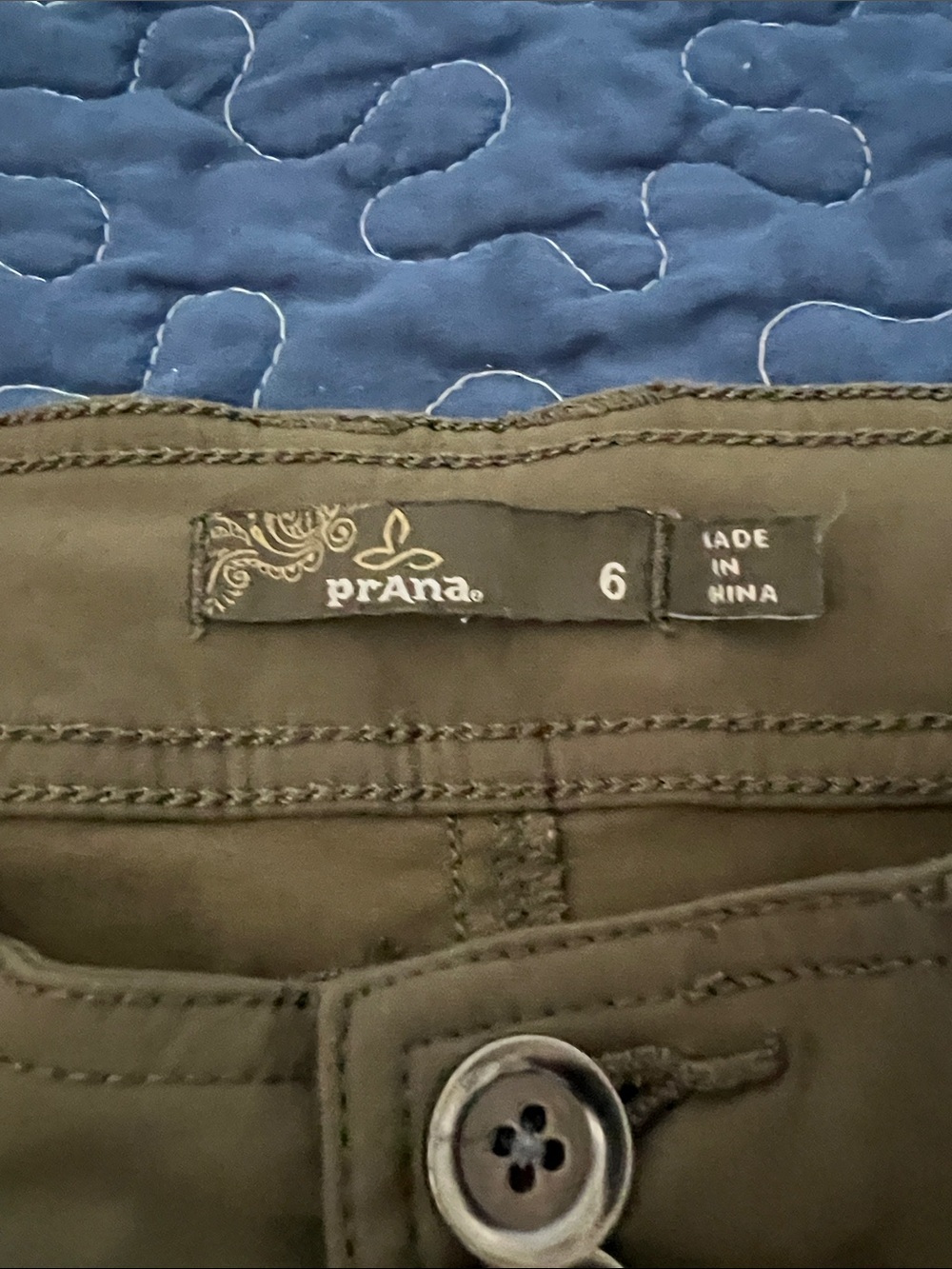 Prana  Like New Halle Bermuda Shorts Sz 6 - Picture 4 of 8